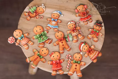 Ozdoby - Perníčci panáčci - mix 12ks Ozdoby - Perníčci panáčci - mix 12ks