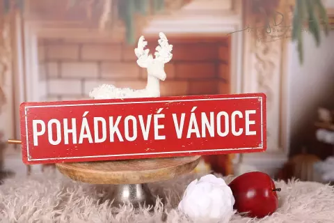 Tabulka plechová 30x10cm - červená Pohádkové Vánoce Tabulka plechová 30x10cm - červená Pohádkové Vánoce