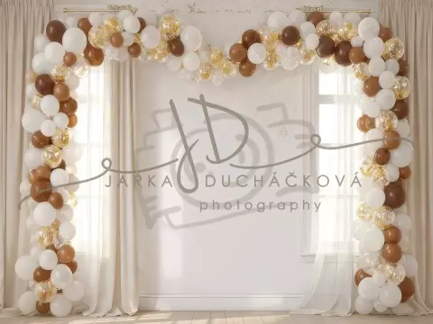 NAROZENINY - okna s balonky 7