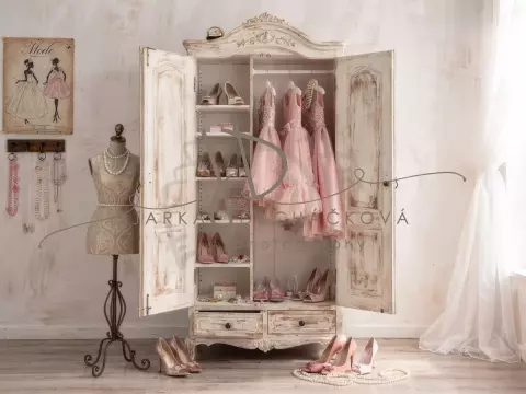 Skříň pro princezny 5