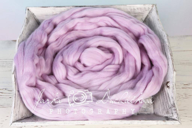 JD PHOTOGRAPHY  MERINO vlna - česanec - světle fialová