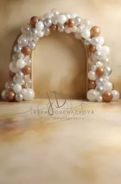 SPOJENÉ - Narozeniny s obloukem 12